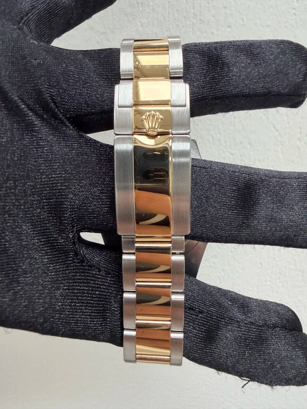 Rolex GMT-Master II Black Dial on Oyster Ref 116713LN with New Style Card White 2014