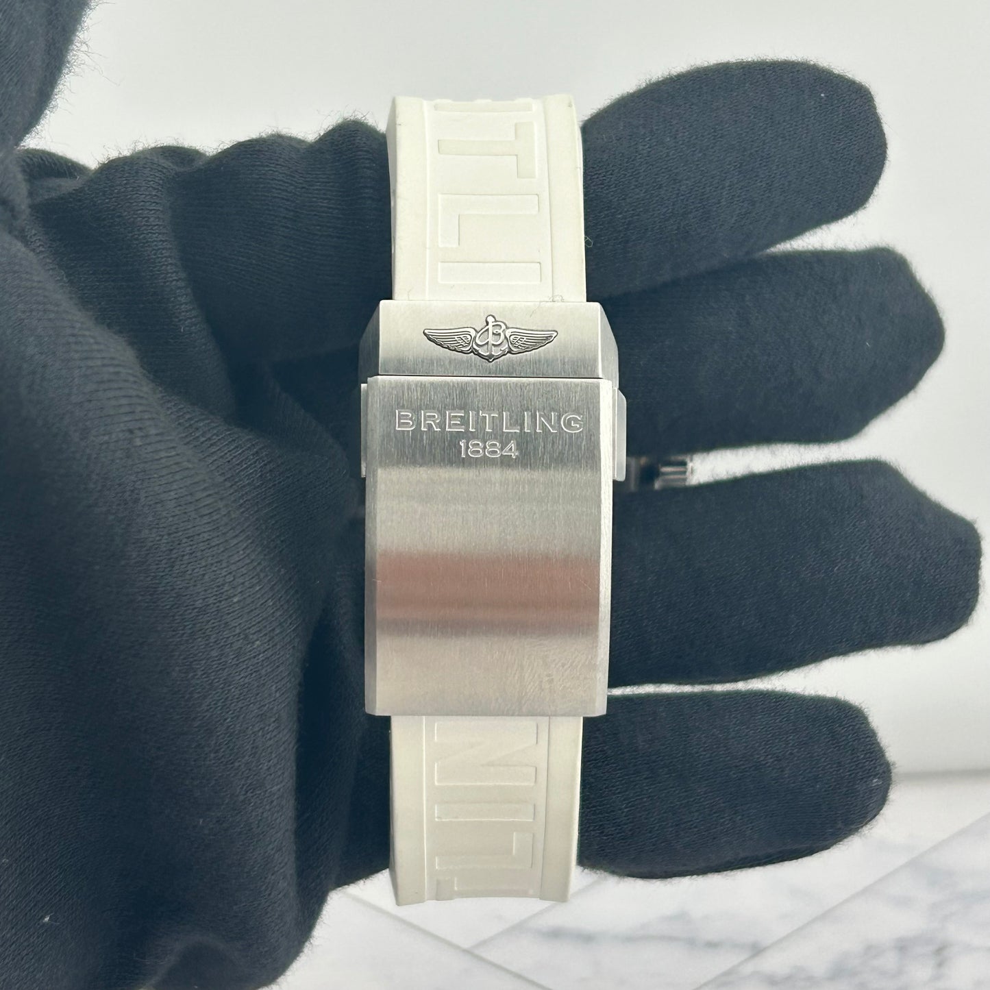 Breitling Superocean White Dial on Rubber Band Ref. A17366 Card — view 4