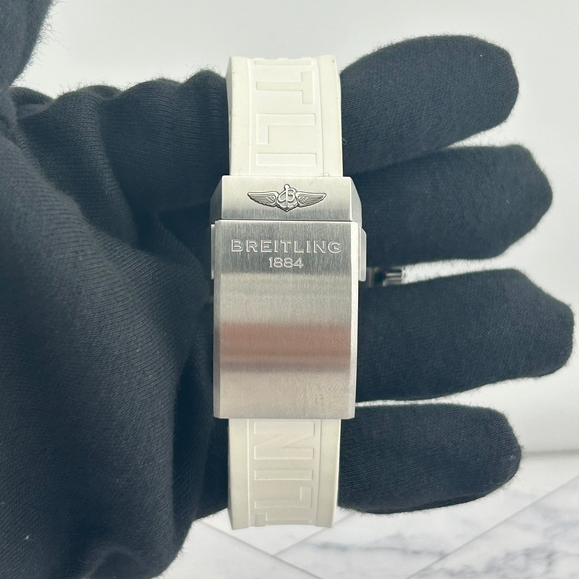 Breitling Superocean White Dial on Rubber Band Ref. A17366 Card — view 4