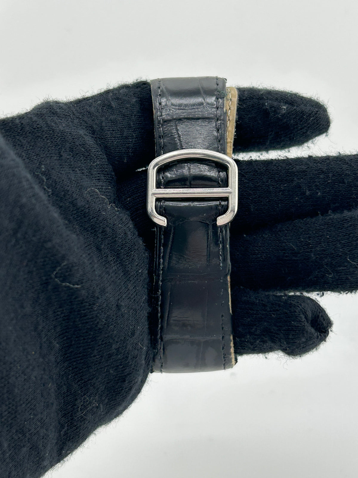 Cartier Rotonde de Cartier Silver Roman Numerals Dial on Leather Strap Ref. WSRO0002 — view 3