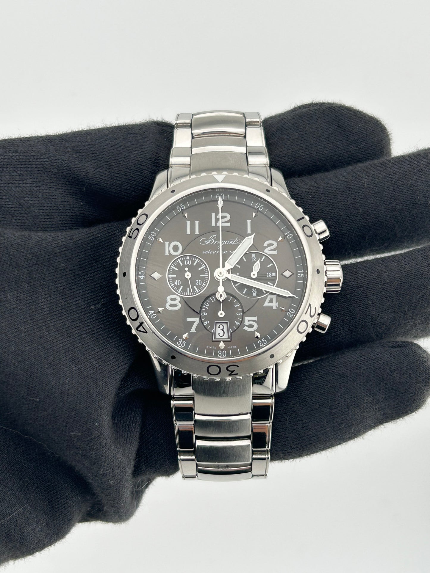 Breguet Type XXI Grey Dial on Stainless Steel Ref. 3810 — view 2