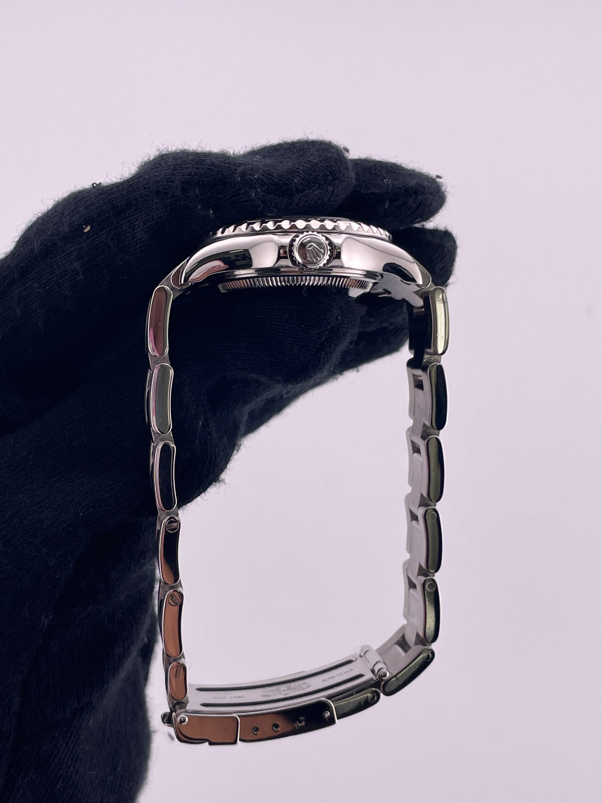 Rolex Yacht-Master Platinum Dial on Oyster Rivet Bracelet Ref. 169622 Papers 2003 — view 6