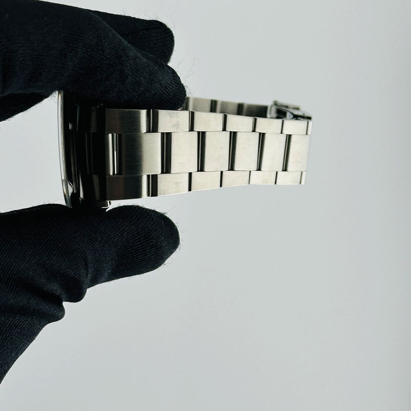 Rolex Explorer I Black Dial on Oyster Ref 14270 with Papers 1999