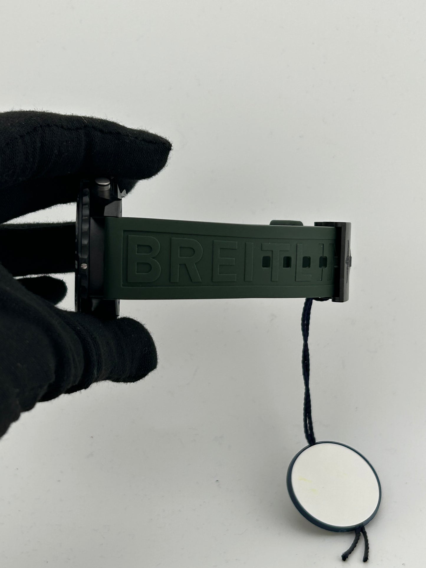 Breitling Endurance Pro Black Dial on Green Rubber Strap Ref. X82310D31B1S1 Complete 2026 — view 5