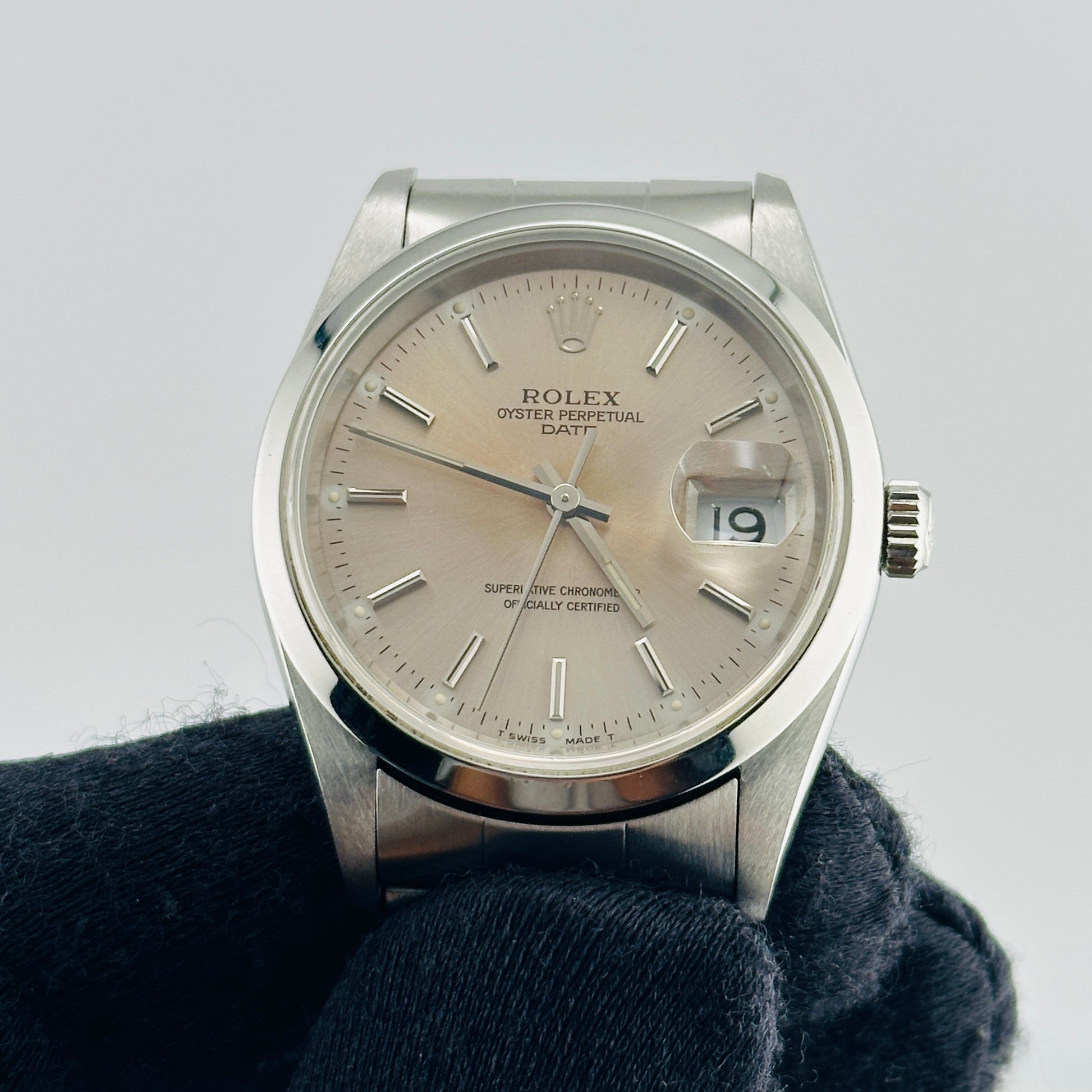 Rolex Oyster Perpetual Silver Stick / Has Fading Dial on Oyster Bracelet Ref. 15200 1994 — view 3