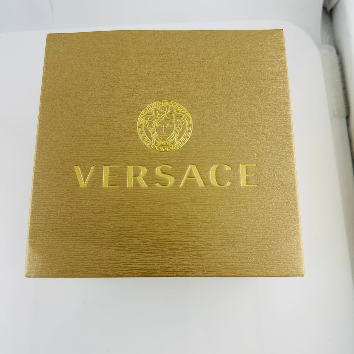 Versace Hellenyium Black Dial on Stainless Steel Bracelet Ref. VEVK00420 Complete Open Date — view 10