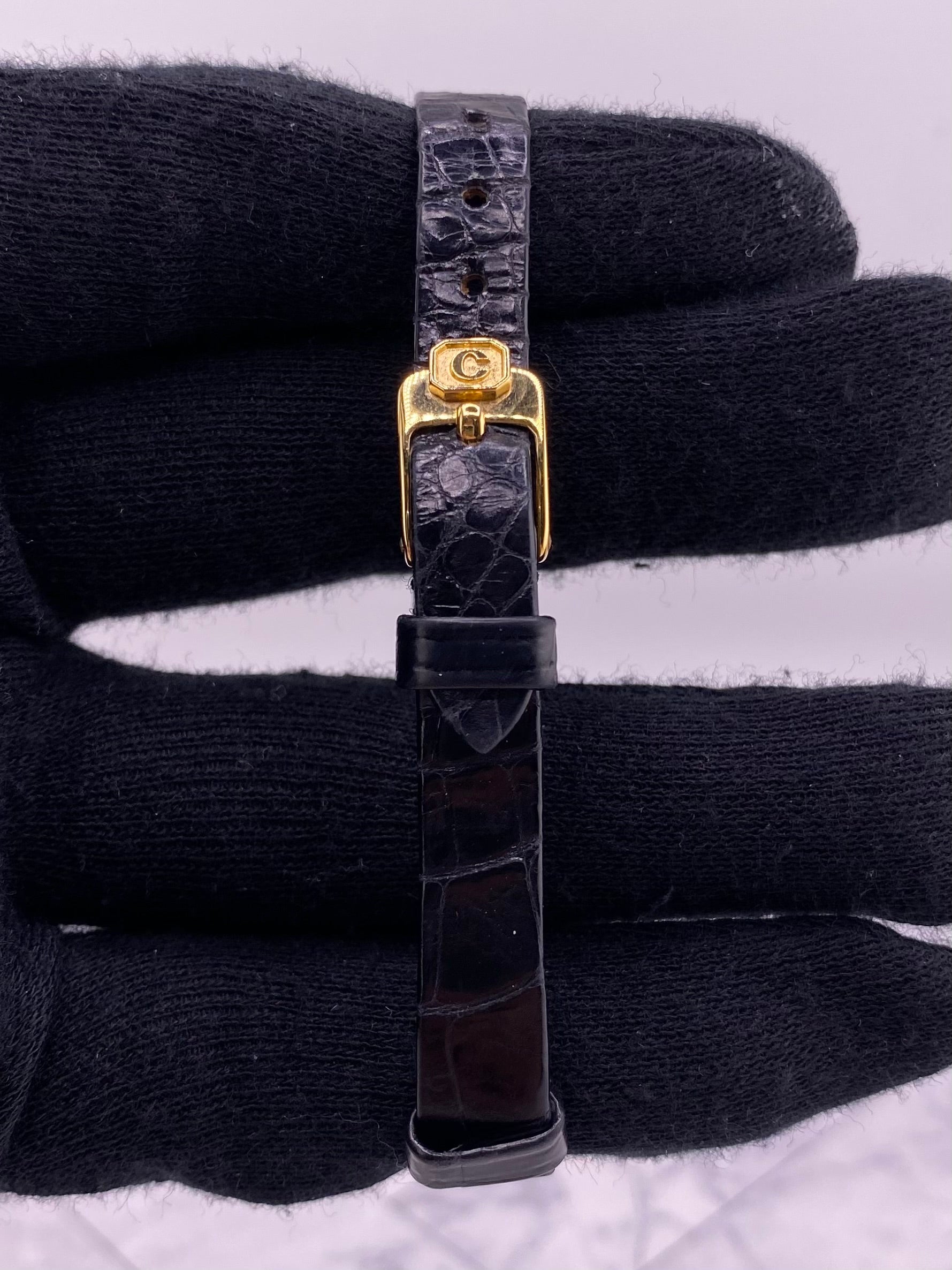 Chopard Happy Diamond Champagne Dial on Leather Ref. 20/3957 — view 4