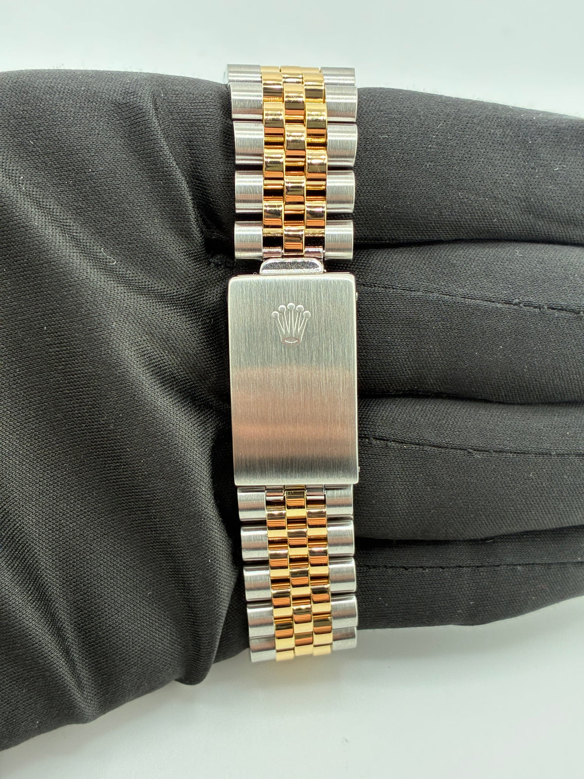 Rolex Datejust Champagne Stick Dial on Jubilee Ref. 16013 1987 — view 3