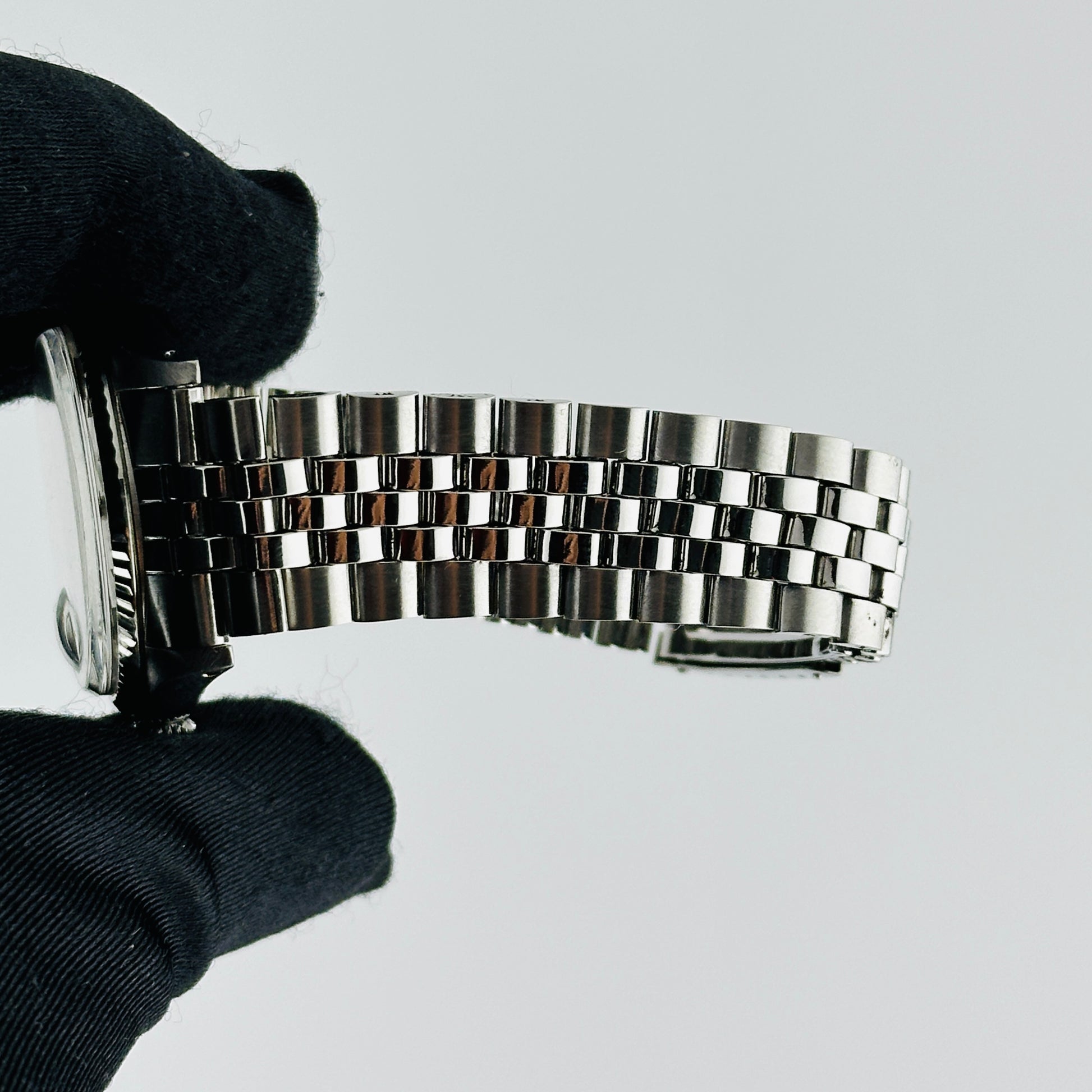 Rolex Datejust Silver Stick / Has Spots Dial on Folded Jubilee Bracelet Ref. 1601/4 1970 — view 5