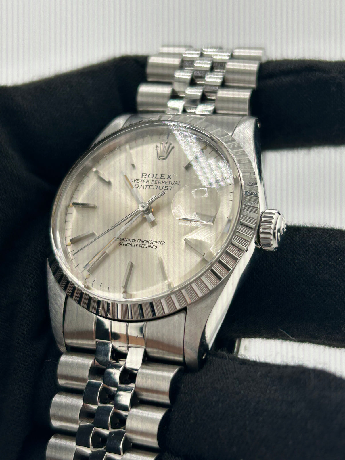 Rolex Datejust 36 Silver Stick Dial on Jubilee D Link Bracelet Ref. 16030 1986 — view 3