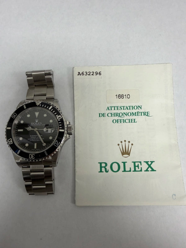 Rolex Submariner Black Dial on Oyster Ref 16610 with Papers 1999