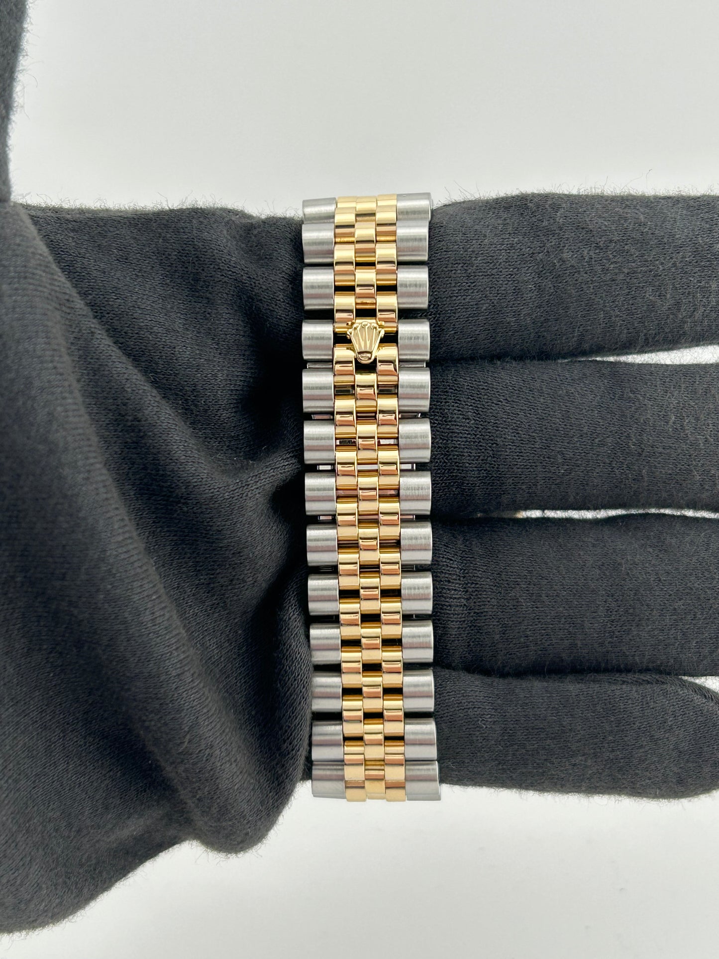 Rolex Datejust Champagne Anniversary Factory Diamond Dial Dial on D Link Jubilee Hidden Clasp Bracelet Ref. 116233G 1991 — view 4