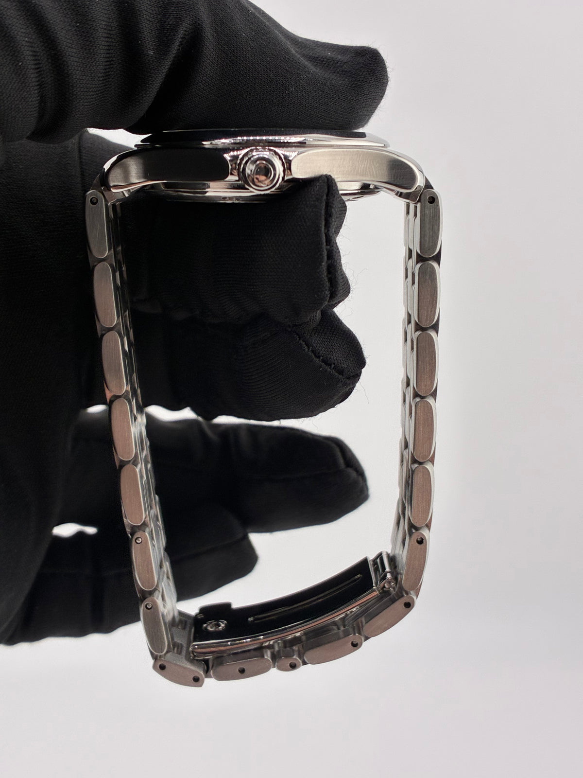 Omega Seamaster 120 M Silver Dial on Stainless Steel Bracelet Ref. 2511.21 — view 6