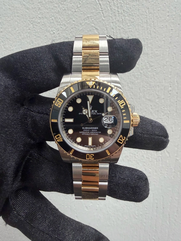 Rolex Submariner Black Dial on Oyster Ref 116613LN with New Style Card White 2017