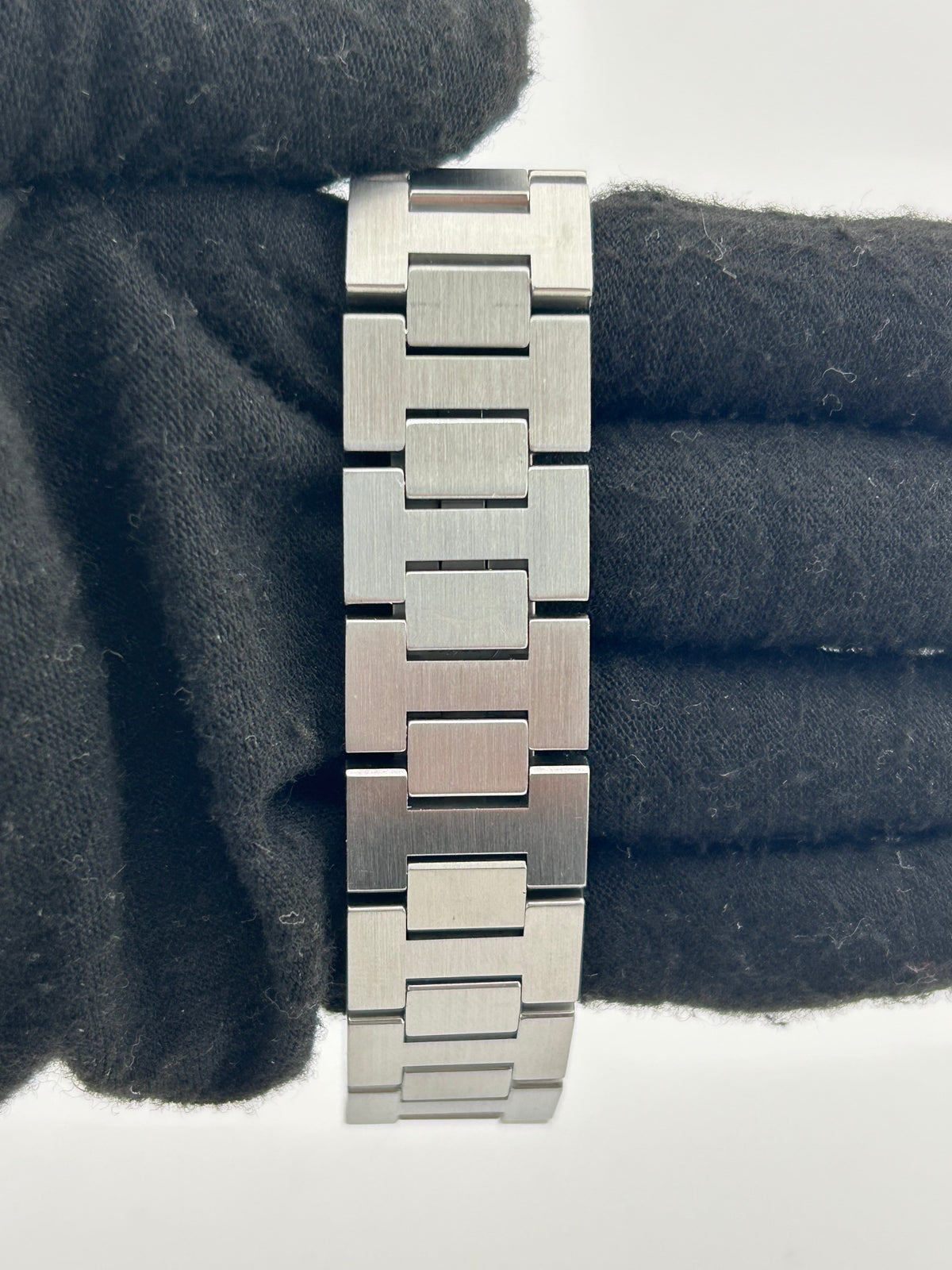 Cartier Pasha C Silver Dial on Stainless Steel Bracelet Ref. W31029M7 Manuals Only and Box — view 4