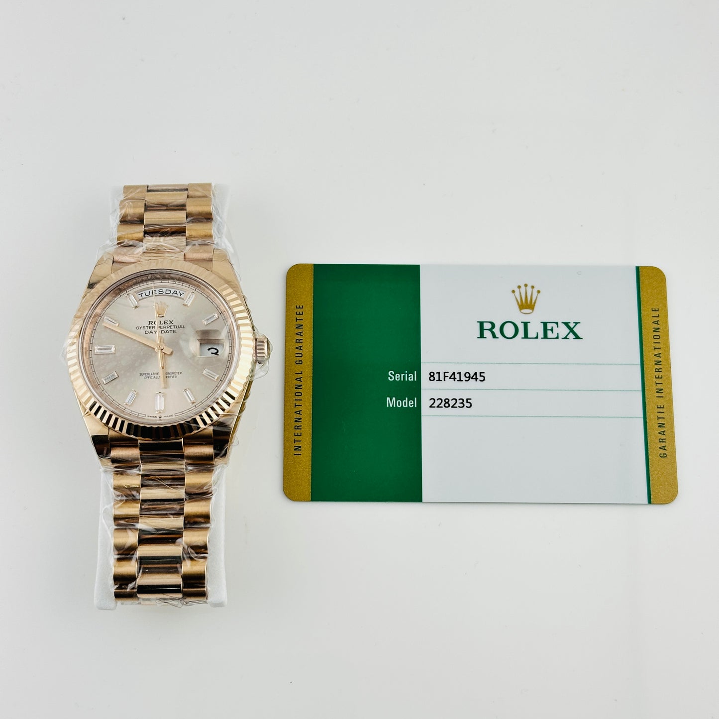 Rolex Day Date Sundust Baguette Dial on President Bracelet Ref. 228235 Card 2019 — view 7
