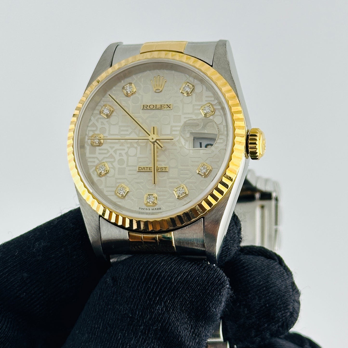 Rolex Datejust Anniversary Factory Diamond Dial Dial on D Link Jubilee Ref. 16233 Papers 2002 — view 3