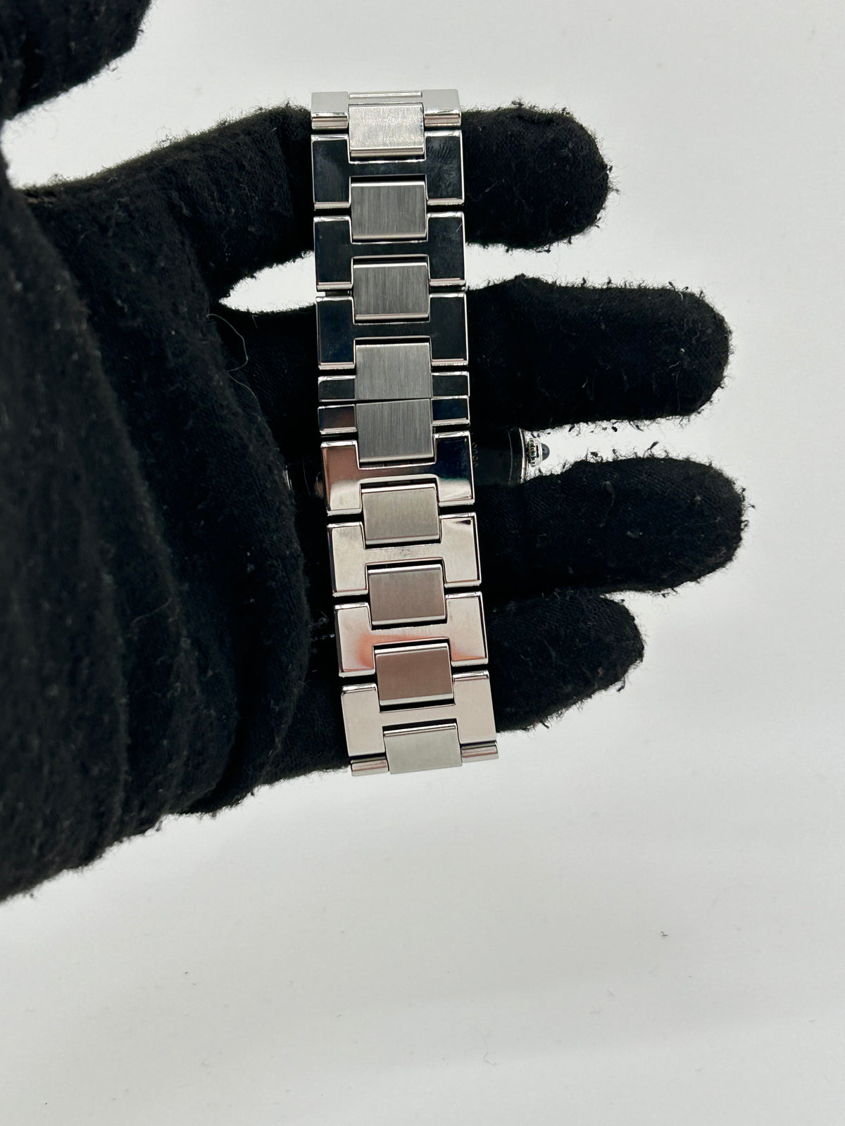 Cartier Ronde Solo Silver Roman Numerals Dial on Stainless Steel Bracelet Ref. W6701005 Papers 2016 — view 4