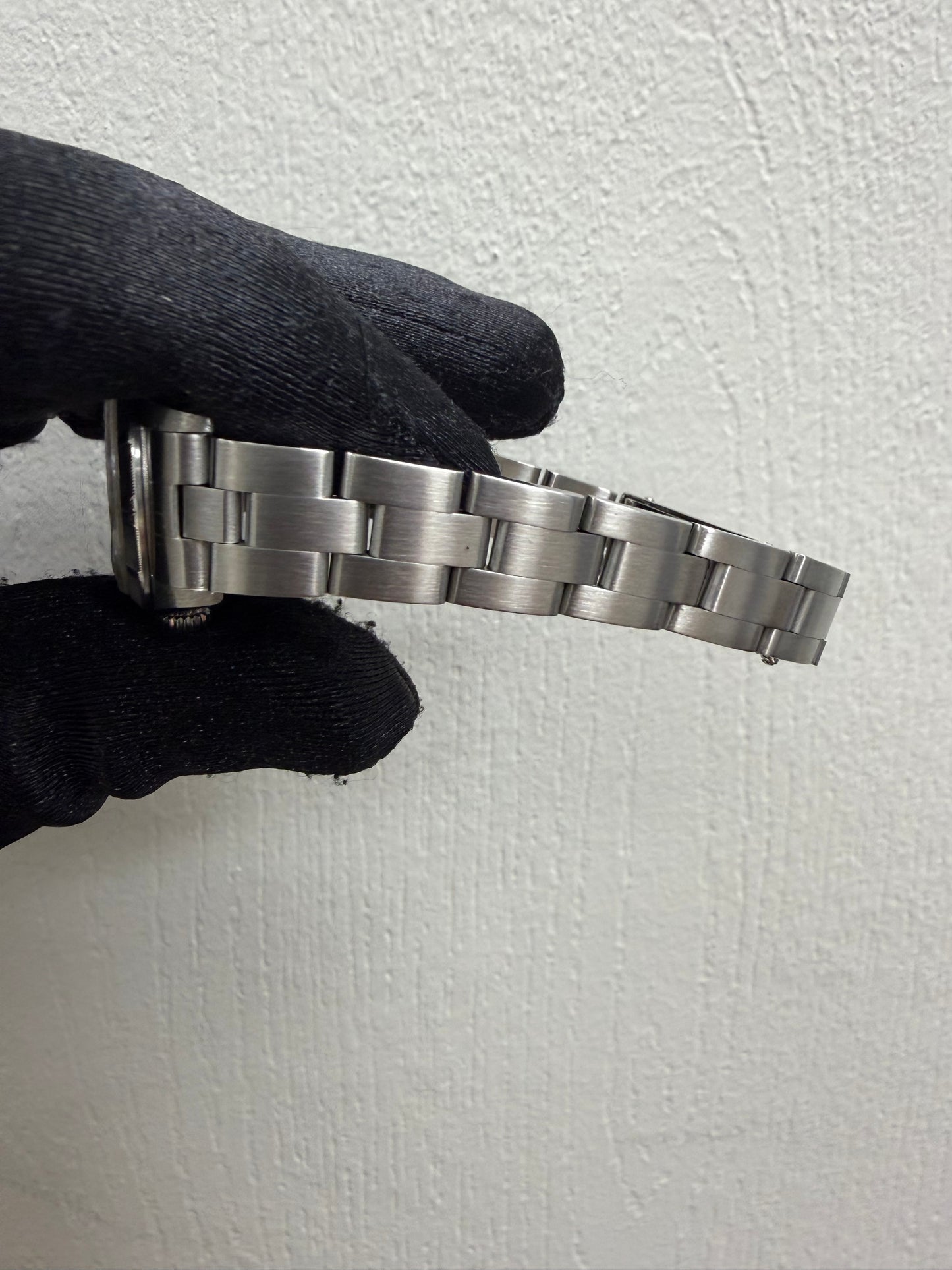 Rolex Datejust Silver Dial on Oyster Ref. 69190 1997 — view 4