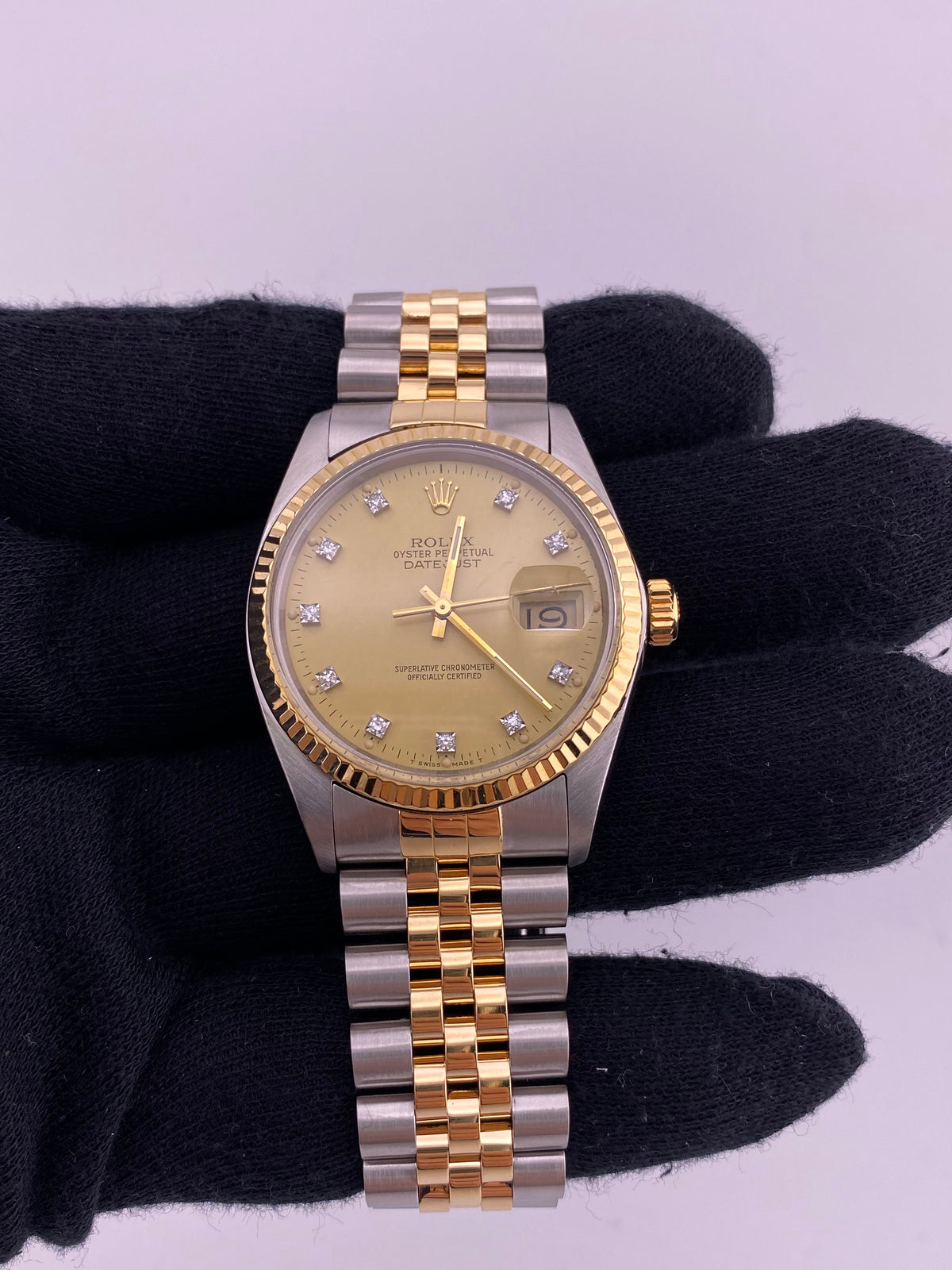Rolex Datejust 36 Champagne Diamond Dial on Jubilee Ref. 16013 — view 2